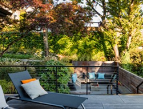 覓一處?kù)o地，造一方花園